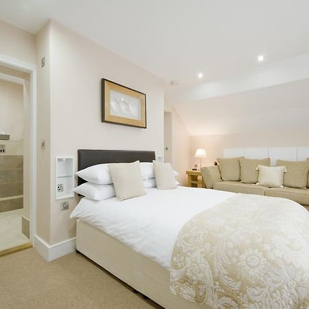 The Britannia Coaching Inn Абърдифи Екстериор снимка