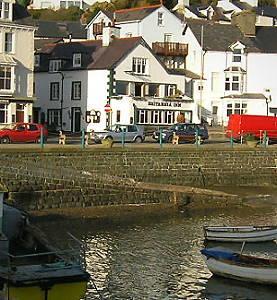 The Britannia Coaching Inn Абърдифи Екстериор снимка